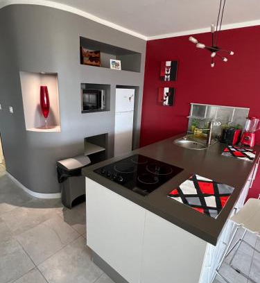 Cul de Sac Apartment | Nice front beach apartment 4108 at Mont Vernon Residence
