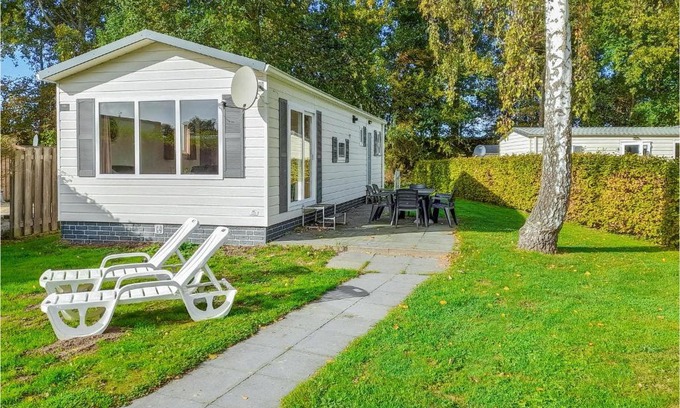 Heinkenszand House | Nice Home In Heinkenszand With Wifi