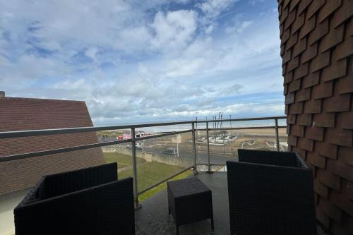 Ouistreham Apartment | Nice T2 with 2 balconies on the seafront