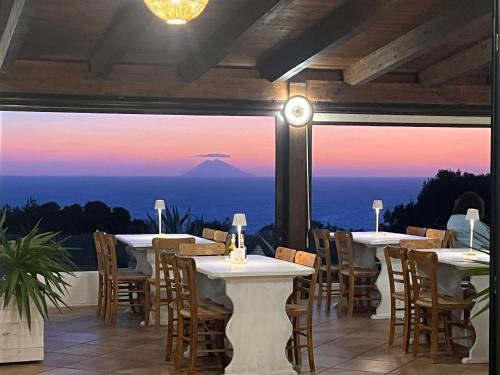 Ricadi Apartment | Ninea Panoramic Family Apartments - large pool with sea view
