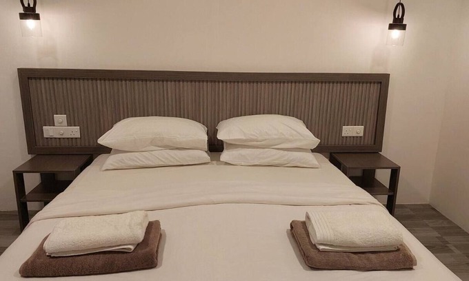 Dhiffushi House | Nirili Villa