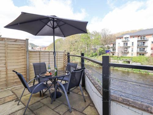 Llangollen House | No 9 On The Riverbank