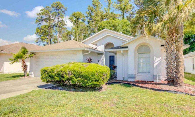 Windward Cay House | No Rear Neighbors - Private Heatable Pool - Windward Cay - Minutes to Restaurants & Disney