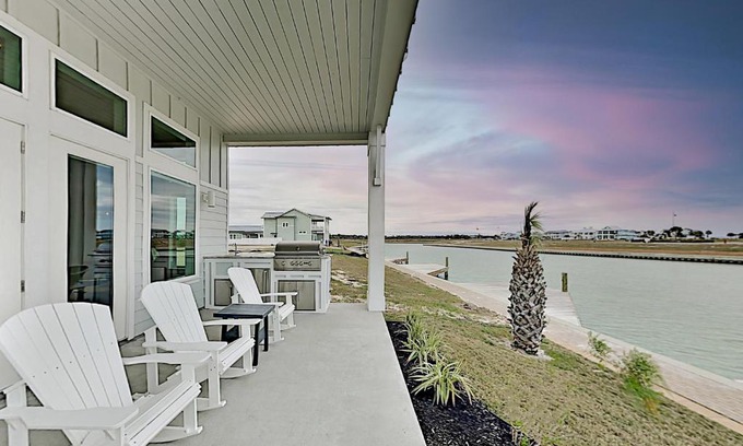 Rockport House | No Time to Worry