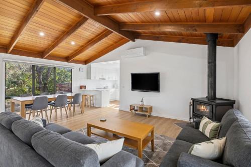 Anglesea House | Nod Off On Noble
