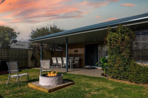 Central Mudgee Apartment | Nora's Place - Explore Mudgee's Best Wineries