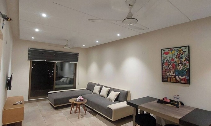Lahore Apartment | Norah Homes- 1 BHK- Private Balcony- Chic & Modern- Family Friendly!