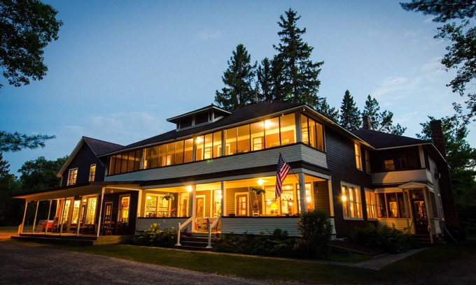 Grayling Bed & Breakfast | North Branch Outing Club