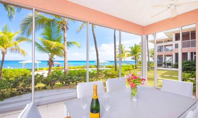 North Side House | Northern Lights 5 by Grand Cayman Villas & Condos