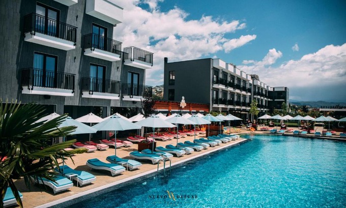 Sakës Hotel | Nuevo Deluxe