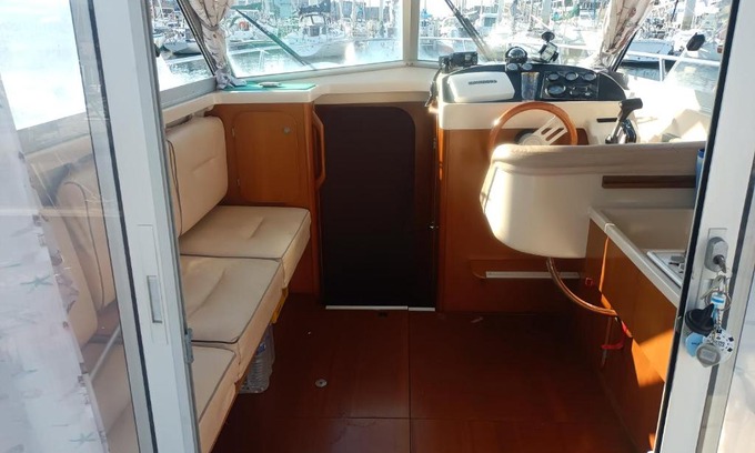 Boulogne-sur-Mer Boat Rental | Nuit insolite à bord du bateau Exocet III
