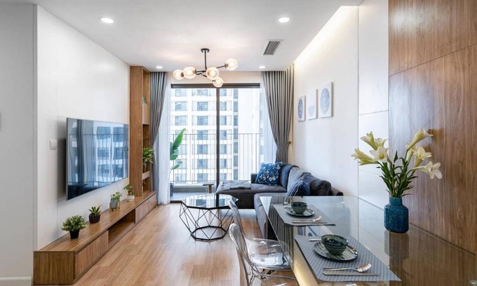 Trung Hoa Nhan Chinh Apartment | NYNA House-2 Bedrooms -Sky View - VinHome D'Capitale