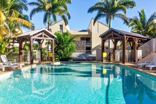 Carosse Apartment | Oasis - Appartement avec jardin dans résidence avec piscine