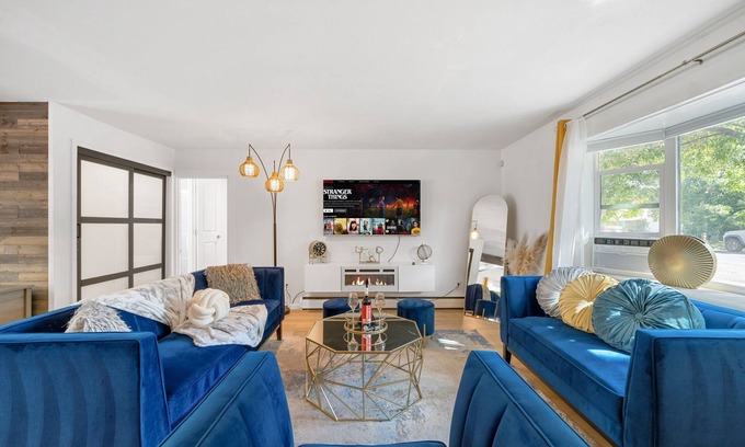 Wheat Ridge House | Oasis Backyard near Red Rocks: HotTub, GameRoom, Gym, FirePit & Vibes