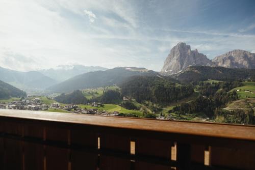 Santa Cristina Val Gardena Apartment | Oberaldoss Residence Wellness