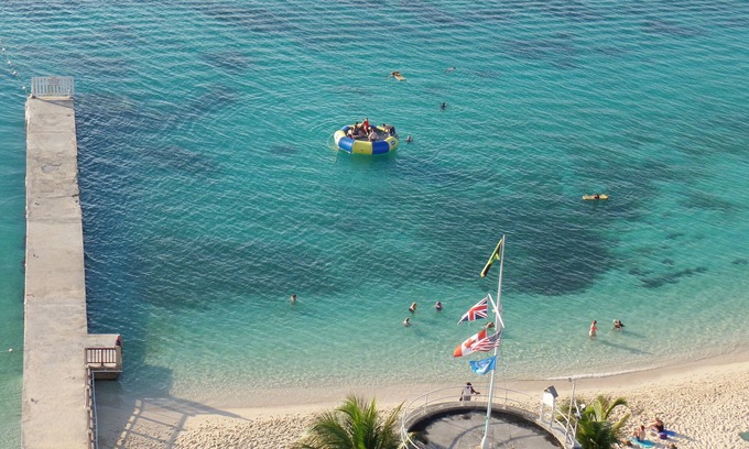 Montego Bay Apartment | Ocean Air Beach Studio At Montego Bay Club Resort