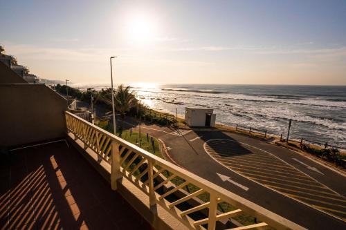 Umdloti Apartment | Ocean blues Isikhulu 7