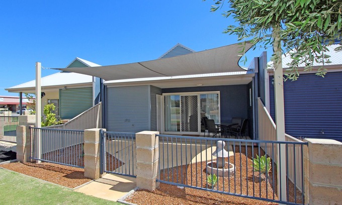Jurien Bay Villa | Ocean Breeze - Free WiFi & Foxtel