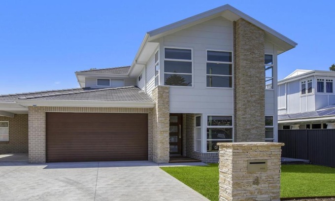 Umina Beach House | Ocean Breeze - Umina Beach