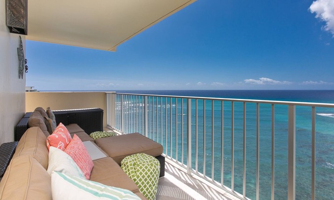 Diamond Head - Kapahulu - St. Louis Condo | OCEAN FACING-14th Fl Gold Coast/Penthouse @ Diamond Head Beach Hotel