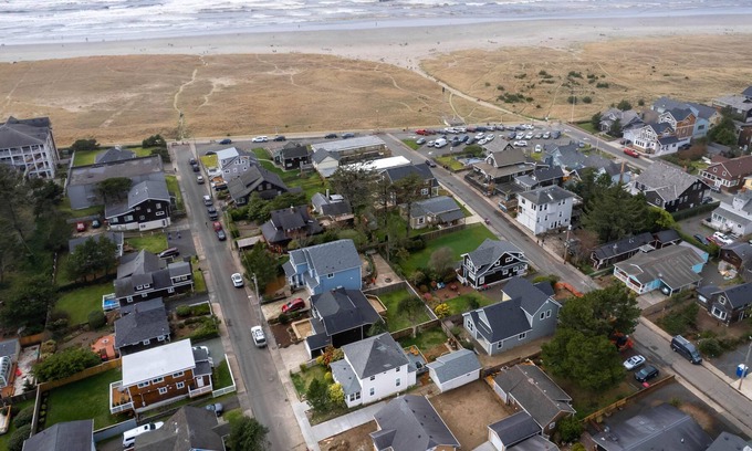 Seaside House | Ocean Mist