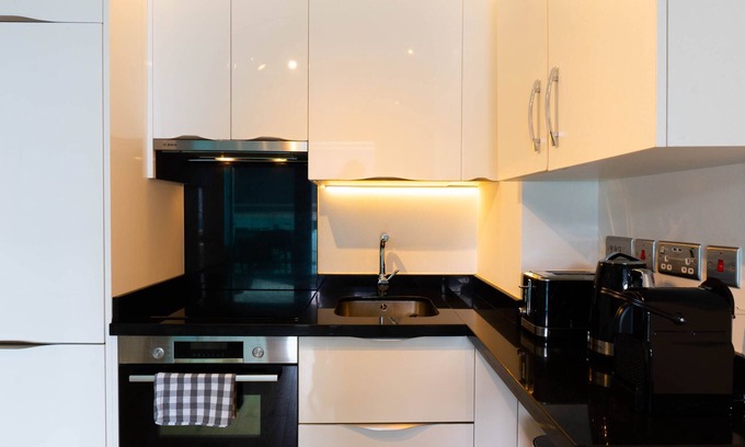 Gibraltar Apartment | Ocean SPA Suite 11-hosted by Sweetstay