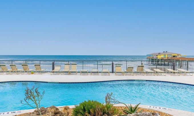 Daytona Beach Shores Apartment | Ocean View Suite w Pool Hot Tub Beach Access