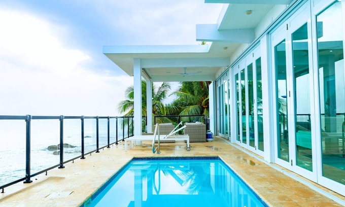 Barrero House | Oceanfront Dream Epic Sunset Private Pool Fire Pit