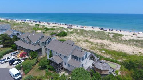 Whale Head Hill House | OCEANFRONT, Ocean Views, Community Amenities, Close to Beach Access-704, Sea Forever