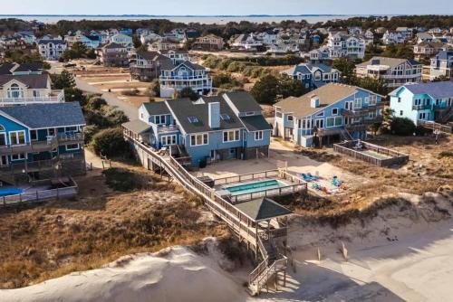 Ocean Hill House | Oceanfront Pool & Spa Volleyball Court Game Rm