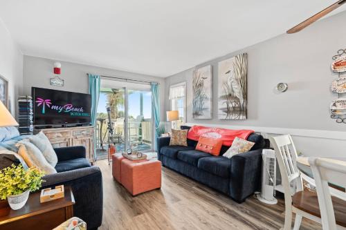 Windy Hill Apartment | Oceanfront WC Villa- Pool, Corner Balcony, King Bed