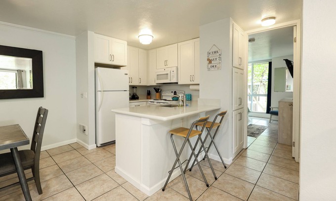 Townsite Condo | Oceanside Beach Condos