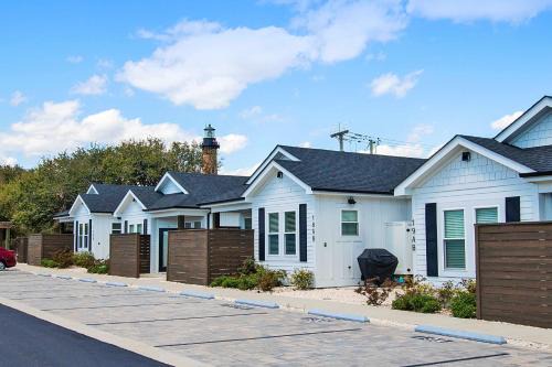 Corolla Light House | Oceanside, Comm Pool! Lighthouse Views! Close to beach, BC18B, Oh Whale