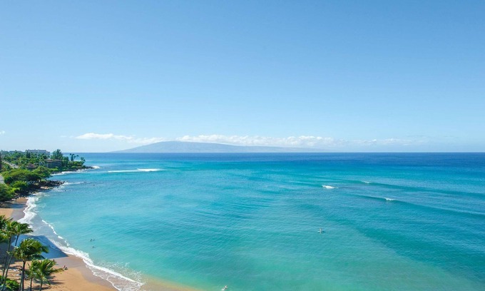 Kahana Hotel | Oceanview/beachfront 3 bedroom/2 bath 1750sq ft+3 lanais