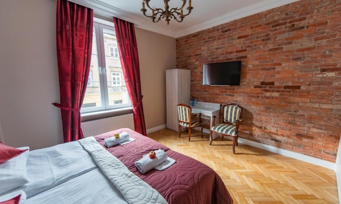 Old Town Apartment | Old Town Boutique Rooms