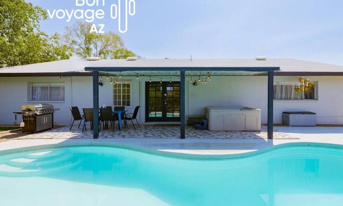 Pointe Scottsdale House | Old Town Scottsdale Home Private Pool+Hot Tub