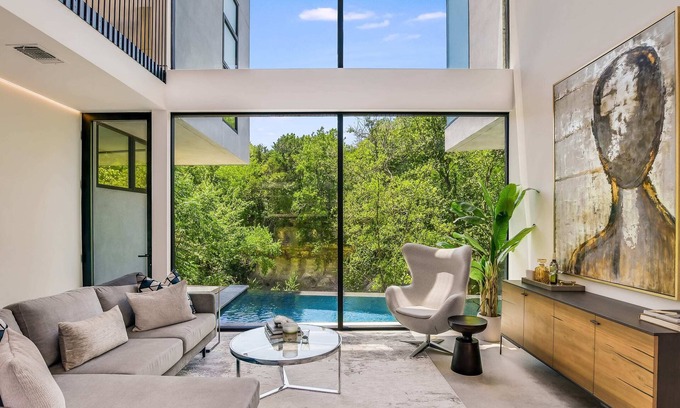 Old West Austin House | Old West Austin Modern Family Home w Pool