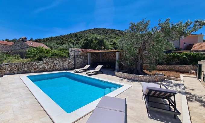 Vinisce House | Olive Tree - House with Pool