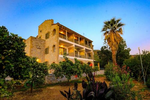 Kardamyli Apartment | Olympia Zervea Studios with Pool #5 Triple