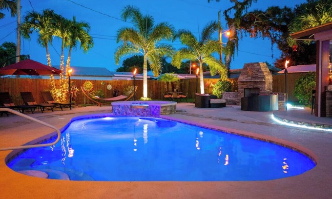 Tropic House | OmG! CHECK OUT THIS PLACE!