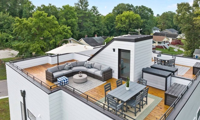 Durham Apartment | On Cloud Durham + 2BR w/Rooftop Deck