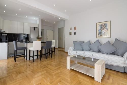 Nea Smirni Apartment | One Bedroom Apt w/Balcony