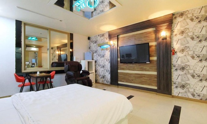 Gwangsan-gu Hotel | One Motel