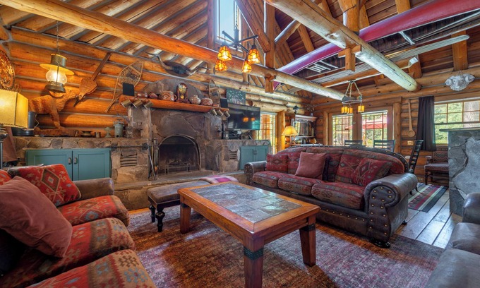 Tahoma Cabin | One of a kind LOG Lodge on 2.5 acres, walk to beach, dog OK w/fenced dog run