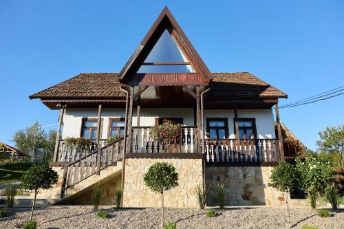 Moldova House | OneLife Retreat