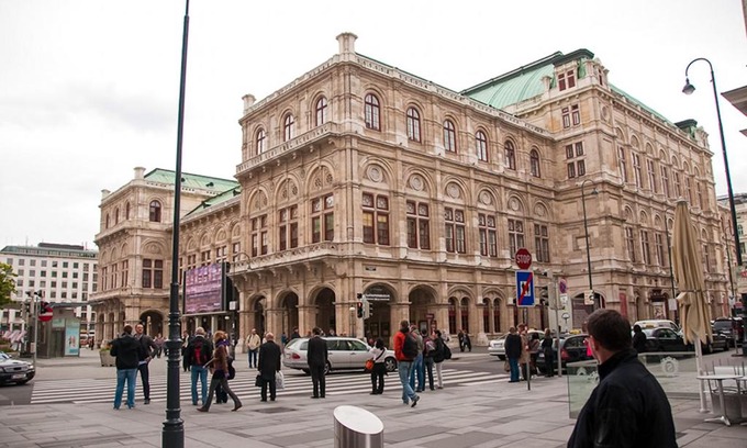 Innere Stadt House | OPERA Am Operneck SELF CHECK IN