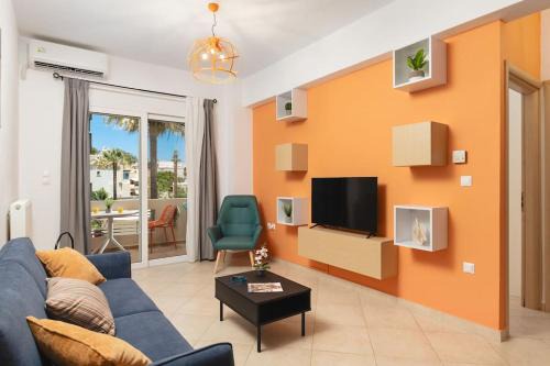 Kato Galatas Apartment | Orange Seaside Apartment