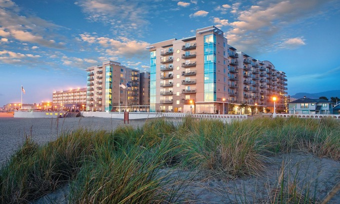 Seaside Gilbert District Resort | Oregon coast's most breathtaking waterfront !