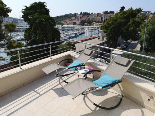 Babin Kuk Apartment | Orsan - Elegant apartment with private terrace