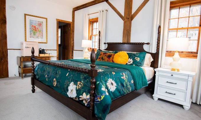 Steeles Tavern House | Osceola Mill is a boutique inn located in the Shenandoah Valley 20 minutes from Lexington and Staunton.